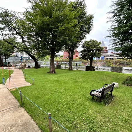【ユーザ投稿】 恵比寿ガーデンプレイスの線路を挟ん...