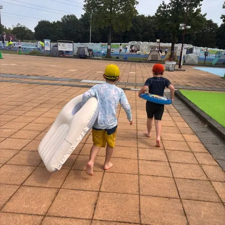 上の子の夏休み中に、近くの友達１人...