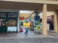 専門店ありのモールです。八月の平日...
