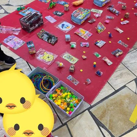 専門店ありのモールです。八月の平日...
