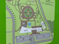 平日の朝一に行きました。