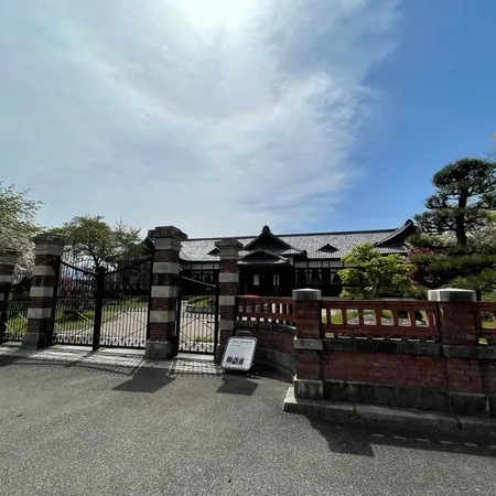 昔裁判所だった頃の再現がされており...