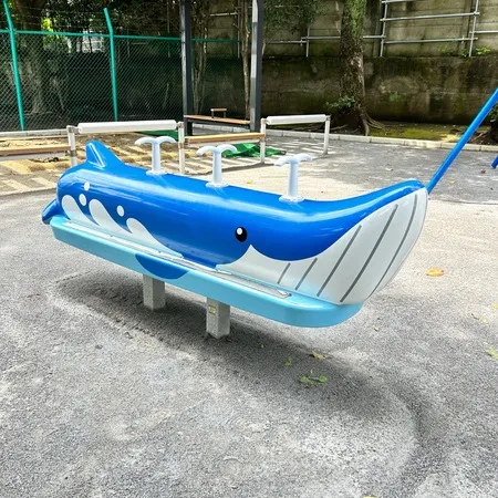 目黒駅から目黒三田通りを恵比寿方面...