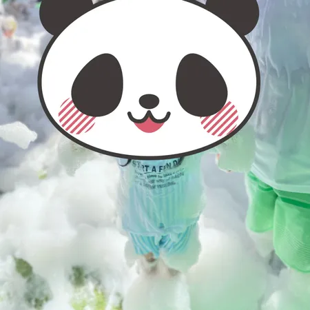 噴水、小川、遊具（夏は水をたくさん...
