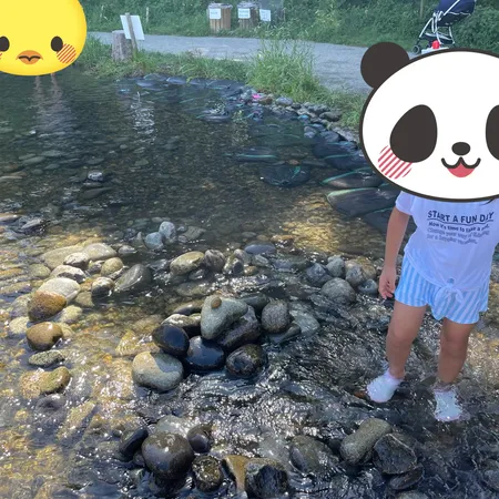 噴水、小川、遊具（夏は水をたくさん...