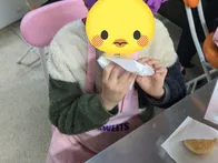 当日は雪が積もった日でしたが、駅か...