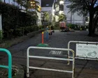 土曜日の夕方にきましたが、誰もいま...