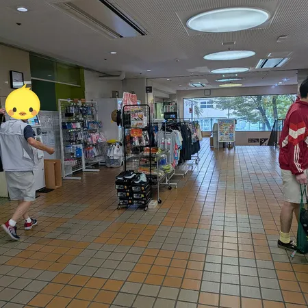 日曜日の朝9時にきました。