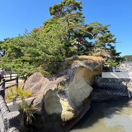 塩竈から船に乗って松島へ到着しました🛳🌊