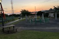 かなり広い場所で駐車場🅿️がありち...