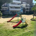 大正駅の近くにある公園。大通りに近...