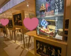 平日18時に店外から眺めてみました