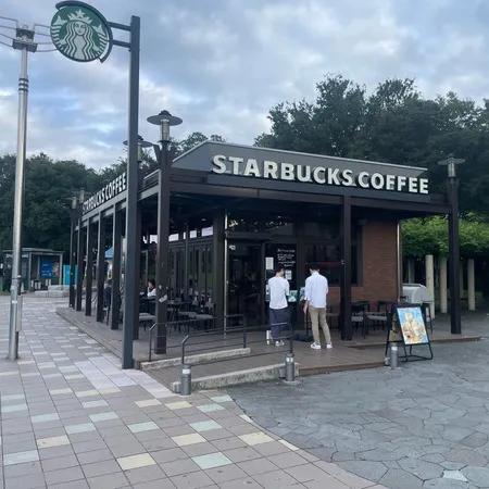 スタバありでとても綺麗なサービスエ...