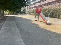 軽く体を動かしたい時に。鉄棒あるの...
