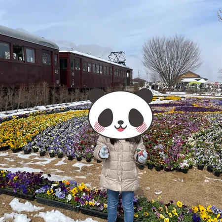 安曇野ちひろ美術館の隣にはトットち...