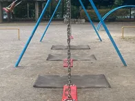【こどもが集い、わいわい遊べる公園】