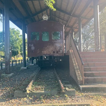【児童館、学童系併設の、広場公園】