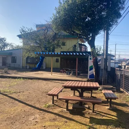 【児童館、学童系併設の、広場公園】