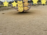 色んな遊具があって楽しく遊ぶことが...