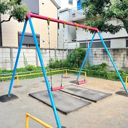 目黒区目黒本町の住宅街にある、こぢ...