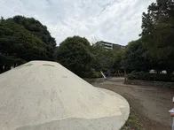 新幹線が飾ってあります。お山の滑り...