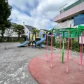 学芸大学駅と祐天寺駅の中間あたり、...