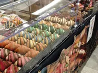 新宿駅改札内のエリアがメインでパン...