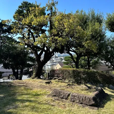 世田谷区尾山台の住宅街にある、古墳...