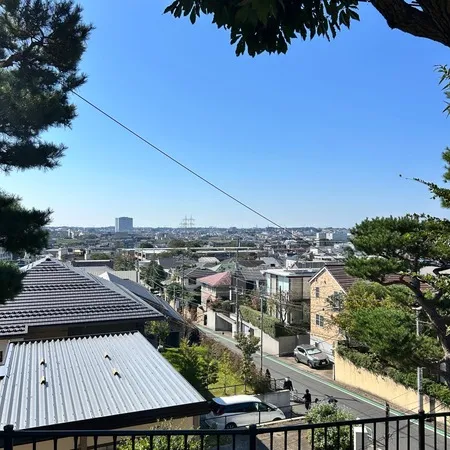 世田谷区尾山台の住宅街にある、古墳...