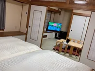 ハリウッドツインの室内。大浴場がな...