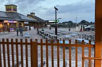 道の駅と高速のPAが一緒になってい...
