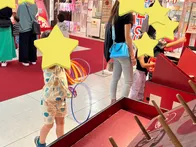 本館の地下二階ではお祭りや展示会な...