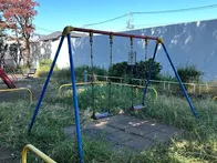 奥沢8丁目の住宅街にある公園です。...
