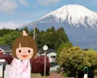 外には公園（すべり台、ブランコ、砂...