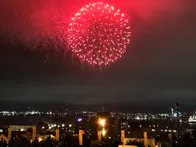 函館港祭りの花火を見たく元町公園に...