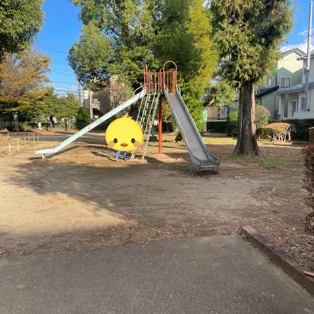 備蓄倉庫のある地域の公園です。