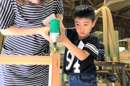 6歳になったら机を作ろう！木こり＆木工体験 in京都